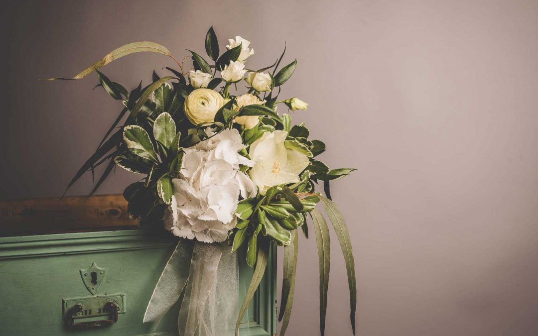 What Every Bride Needs to Know About Wedding Flowers